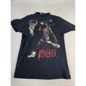 Flying Horse Shirt Mens 2XL Black 1986 Basketball Dunk 23‎ Graphic Tee